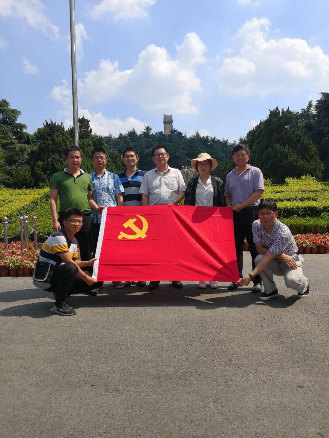 工管站图片.jpg 工管站图片.jpg